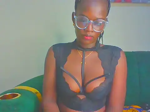 Snapshot of cutesmiling chatting on July 2, 2026, 10:38 pm cutesmiling online show from July 2, 2026, 10:38 pm