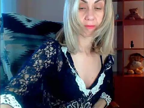 Snapshot of Tanya6547 chatting on March 22, 2026, 11:45 am Tanya6547 online show from March 22, 2026, 11:45 am