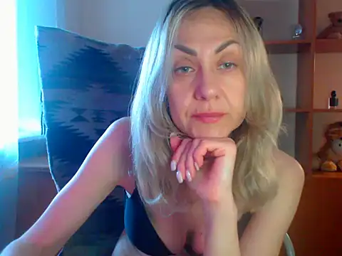 Snapshot of Tanya6547 chatting on June 4, 2026, 8:19 am Tanya6547 online show from June 4, 2026, 8:19 am
