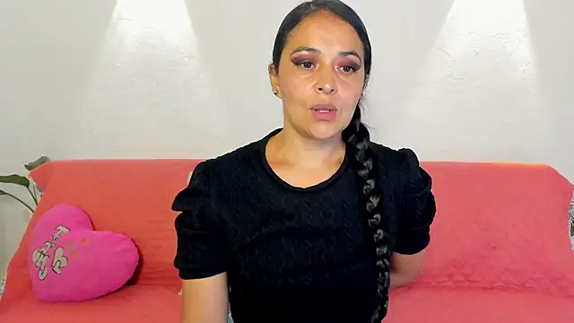 Snapshot of jessamond chatting on October 11, 2025, 11:06 pm jessamond online show from October 11, 2025, 11:06 pm