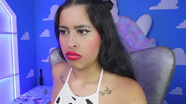 miss romyna online show from November 11, 2025, 11:05 am