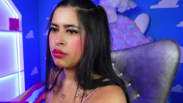 miss romyna online show from April 29, 2026, 11:03 am