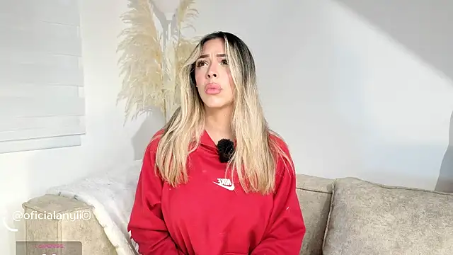 Snapshot of Addison_baker chatting on October 28, 2025, 3:18 am Addison baker online show from October 28, 2025, 3:18 am