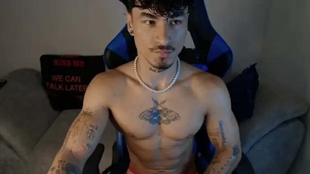 Snapshot of Thomas_Fit1 chatting on July 9, 2026, 12:37 pm Thomas Fit1 online show from July 9, 2026, 12:37 pm