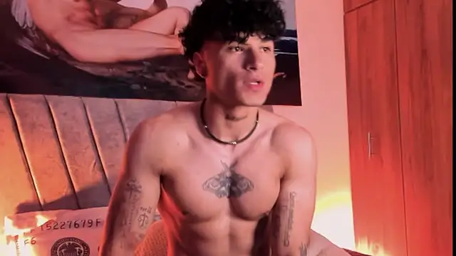 Thomas Fit1 online show from October 20, 2025, 11:27 pm