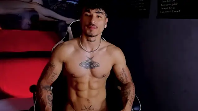 Thomas Fit1 online show from April 30, 2026, 10:58 pm