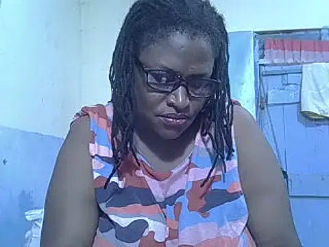 Snapshot of sexy_bigboobss chatting on November 3, 2025, 7:02 am sexy bigboobss online show from November 3, 2025, 7:02 am