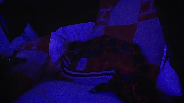 YouLikeBigDick9 online show from March 7, 2025, 7:41 am