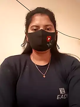 Snapshot of Cute_Nipa chatting on January 13, 2025, 2:28 am Cute Nipa online show from January 13, 2025, 2:28 am