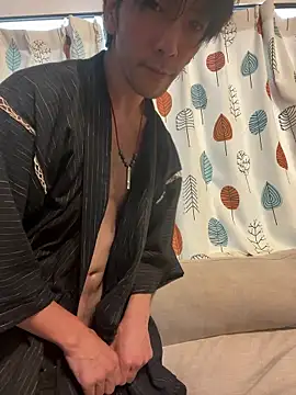 Snapshot of Katakuriko-Denpun chatting on July 25, 2026, 3:14 am Katakuriko-Denpun online show from July 25, 2026, 3:14 am