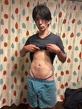 Snapshot of Katakuriko-Denpun chatting on August 4, 2026, 1:26 pm Katakuriko-Denpun online show from August 4, 2026, 1:26 pm
