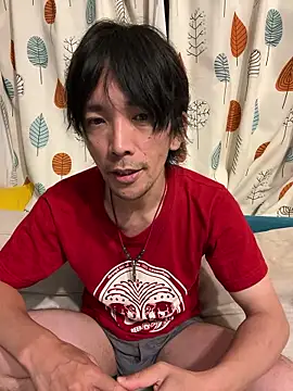 Snapshot of Katakuriko-Denpun chatting on July 5, 2026, 1:29 pm Katakuriko-Denpun online show from July 5, 2026, 1:29 pm