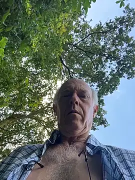 Snapshot of martxxxxx chatting on July 1, 2026, 7:09 am martxxxxx online show from July 1, 2026, 7:09 am