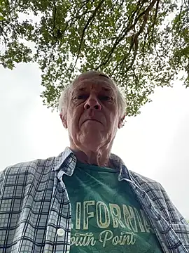 Snapshot of martxxxxx chatting on July 26, 2026, 7:37 am martxxxxx online show from July 26, 2026, 7:37 am