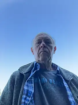 Snapshot of martxxxxx chatting on June 10, 2026, 6:25 am martxxxxx online show from June 10, 2026, 6:25 am
