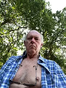 Snapshot of martxxxxx chatting on August 2, 2026, 7:29 am martxxxxx online show from August 2, 2026, 7:29 am