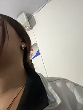 Snapshot of AnthonelaDuque chatting on February 25, 2026, 11:43 am AnthonelaDuque online show from February 25, 2026, 11:43 am