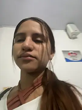 Snapshot of AnthonelaDuque chatting on February 28, 2026, 11:32 am AnthonelaDuque online show from February 28, 2026, 11:32 am