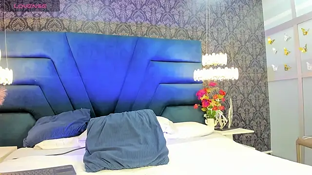 Snapshot of AnthonelaDuque chatting on March 12, 2026, 2:06 am AnthonelaDuque online show from March 12, 2026, 2:06 am