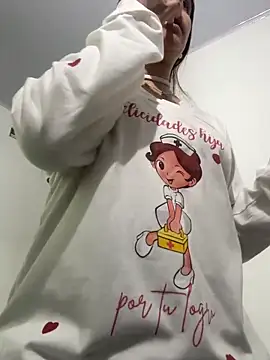 Snapshot of AnthonelaDuque chatting on February 9, 2026, 11:41 am AnthonelaDuque online show from February 9, 2026, 11:41 am