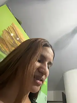 Snapshot of AnthonelaDuque chatting on March 6, 2026, 10:49 pm AnthonelaDuque online show from March 6, 2026, 10:49 pm