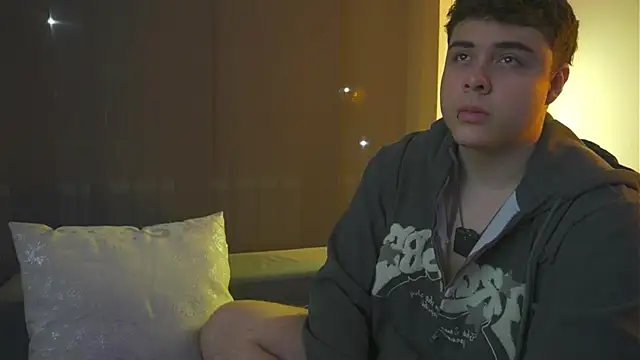 Snapshot of odin_blake chatting on February 19, 2025, 4:01 am odin blake online show from February 19, 2025, 4:01 am