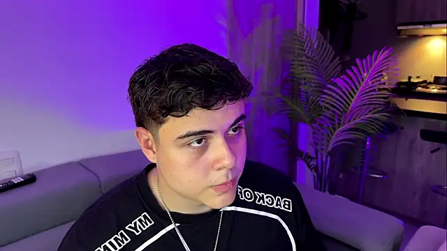 Snapshot of odin_blake chatting on November 9, 2025, 2:15 am odin blake online show from November 9, 2025, 2:15 am