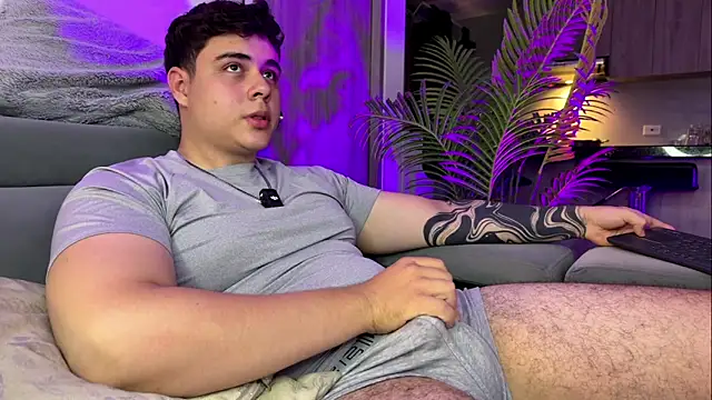 Snapshot of odin_blake chatting on November 15, 2025, 2:15 am odin blake online show from November 15, 2025, 2:15 am