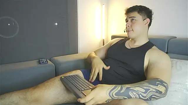 Snapshot of odin_blake chatting on February 8, 2025, 2:26 am odin blake online show from February 8, 2025, 2:26 am