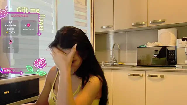 alisoncassie online show from September 22, 2025, 5:13 am