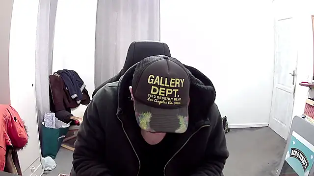Snapshot of PKrisztian chatting on March 30, 2026, 9:33 am PKrisztian online show from March 30, 2026, 9:33 am