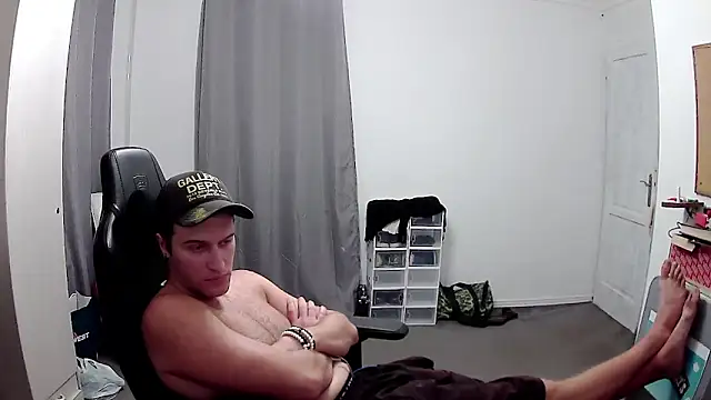 PKrisztian online show from October 12, 2025, 6:31 pm