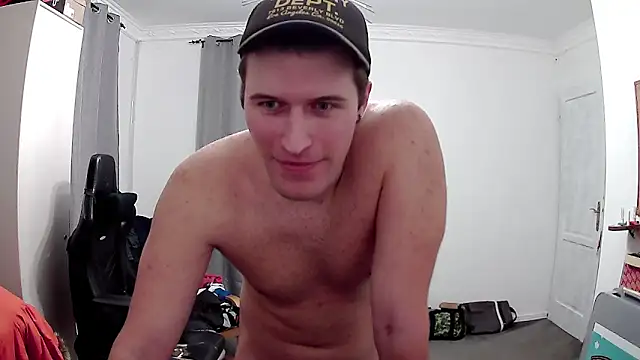 Snapshot of PKrisztian chatting on May 1, 2026, 12:15 am PKrisztian online show from May 1, 2026, 12:15 am
