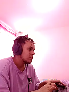 Snapshot of call_me_lil_ray chatting on March 19, 2026, 4:07 pm call me lil ray online show from March 19, 2026, 4:07 pm