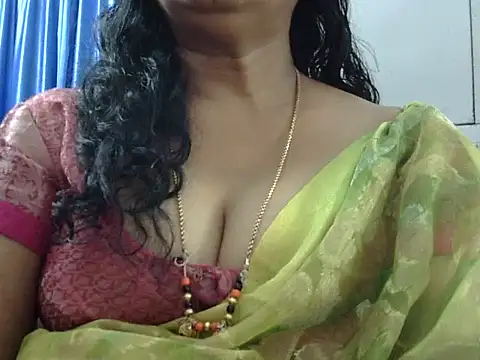 Snapshot of Vijji-telugu chatting on September 15, 2025, 4:24 am Vijji-telugu online show from September 15, 2025, 4:24 am