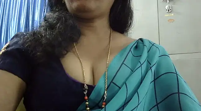 Snapshot of Vijji-telugu chatting on February 11, 2025, 4:33 am Vijji-telugu online show from February 11, 2025, 4:33 am