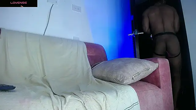 Snapshot of Palo_santo chatting on July 7, 2026, 8:07 am Palo santo online show from July 7, 2026, 8:07 am