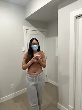 jAsMinE678 online show from April 7, 2026, 11:34 am