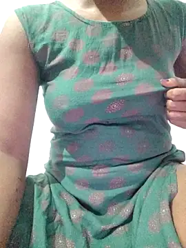 Snapshot of rituporna2004 chatting on October 14, 2025, 3:18 am rituporna2004 online show from October 14, 2025, 3:18 am