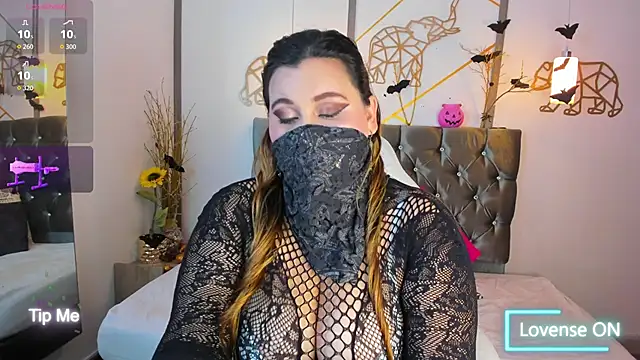 Snapshot of SalmaZaman chatting on October 19, 2025, 7:49 pm SalmaZaman online show from October 19, 2025, 7:49 pm