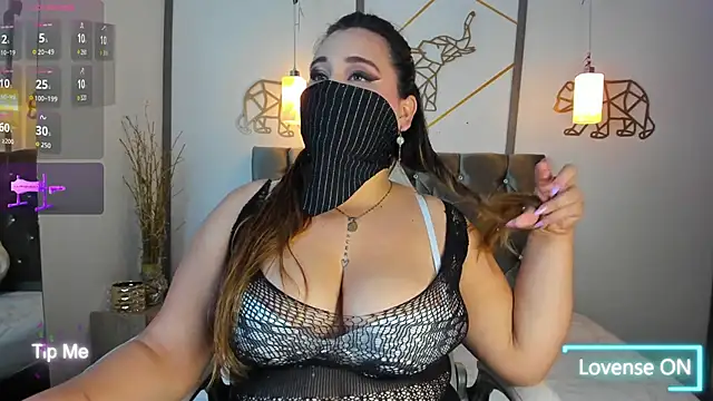 Snapshot of SalmaZaman chatting on October 8, 2025, 4:03 am SalmaZaman online show from October 8, 2025, 4:03 am