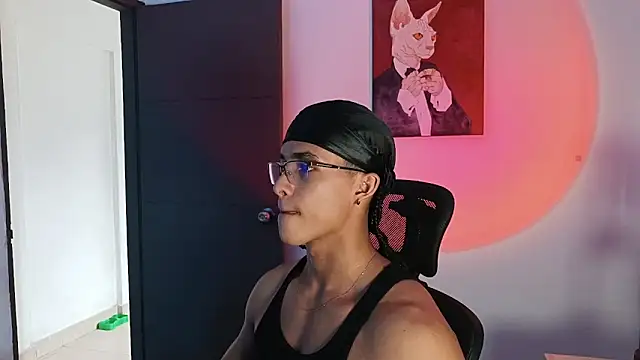 alejo x3 online show from March 12, 2026, 8:57 pm