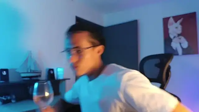 Snapshot of alejo_x3 chatting on December 2, 2025, 1:06 am alejo x3 online show from December 2, 2025, 1:06 am