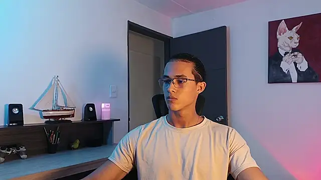 Snapshot of alejo_x3 chatting on November 29, 2025, 9:48 pm alejo x3 online show from November 29, 2025, 9:48 pm