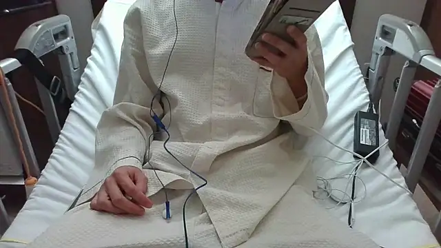 matu050556 online show from December 22, 2025, 10:48 am