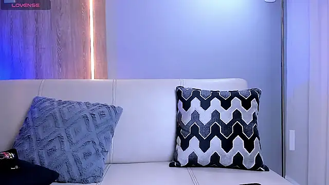 SymonPrince online show from October 29, 2025, 10:20 pm