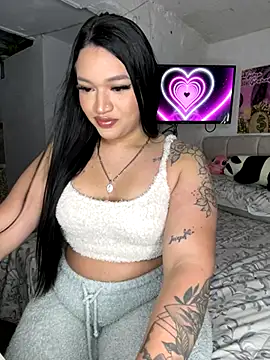 Snapshot of GemaGranadoss chatting on October 10, 2025, 11:05 pm GemaGranadoss online show from October 10, 2025, 11:05 pm