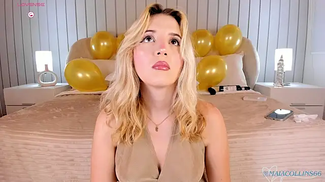 Snapshot of Maia_Collins chatting on July 19, 2026, 7:10 pm Maia Collins online show from July 19, 2026, 7:10 pm