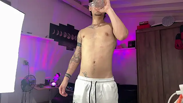 Snapshot of Kisan_Smith chatting on March 27, 2026, 3:26 am Kisan Smith online show from March 27, 2026, 3:26 am