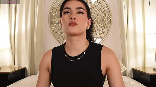 Antonellaparis  online show from March 21, 2026, 2:46 am